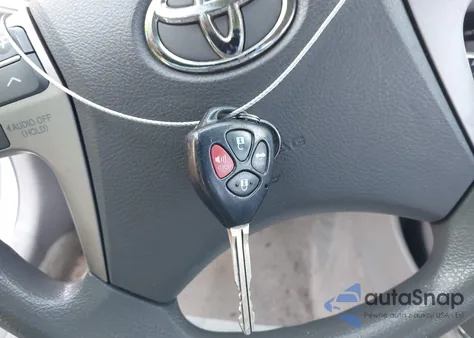 2009 Toyota Camry Le z USA, uszkodzony, nr VIN 4T1BE46K59U356469